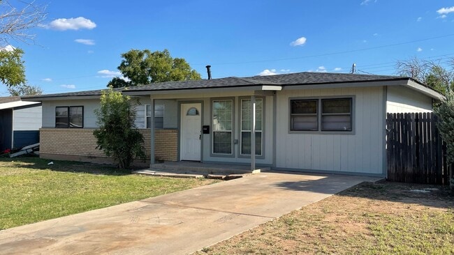 Foto del edificio - Spacious Modern Retreat – 4-Bed, 2-Bath Home