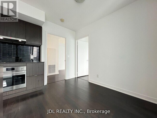 Photo du bâtiment - 88 Harbour St