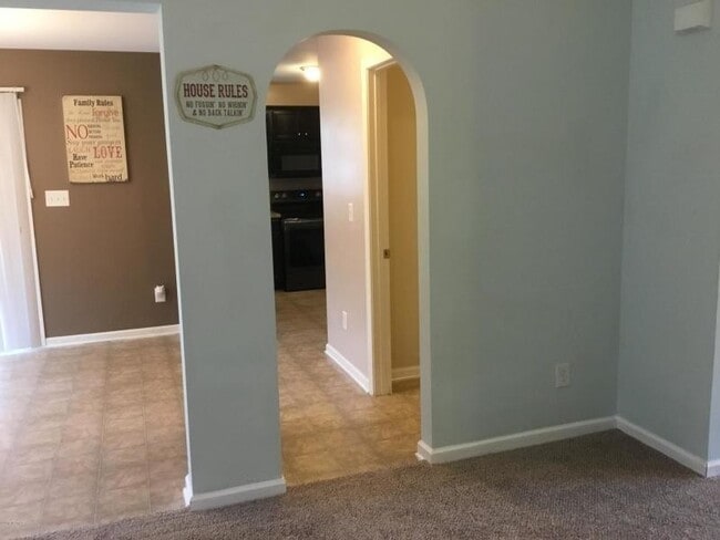 Foto del edificio - 3 Bedroom 2 Bath in Richlands