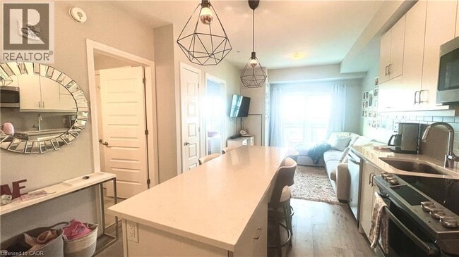 Building Photo - 128 Grovewood Common