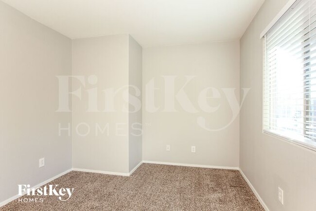 Building Photo - 3514 S 186th Ln