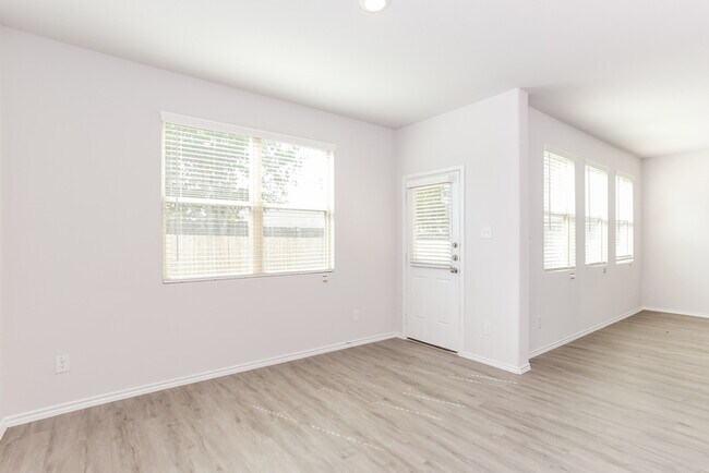 Foto del edificio - 2609 Bear Oak Dr