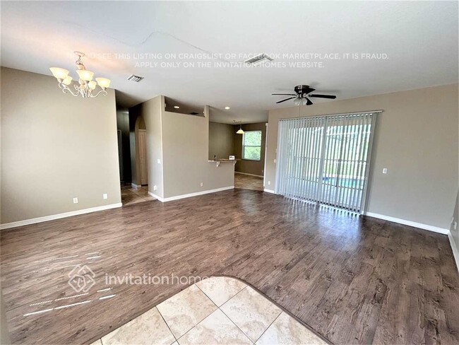Building Photo - 4459 Cinderella Cir