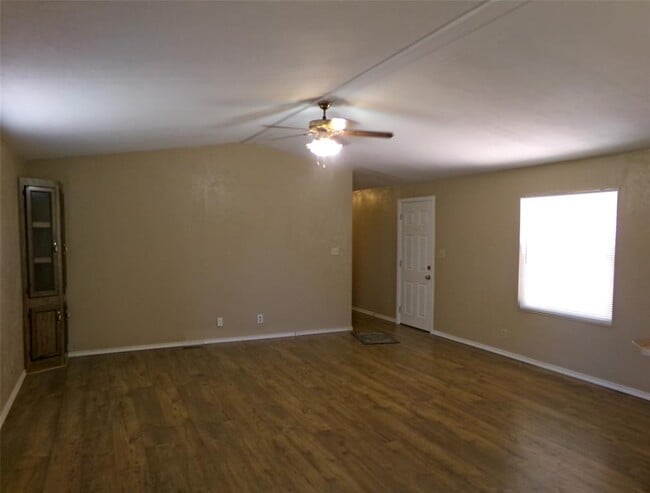 Foto del edificio - 1603 Tierra Alto St