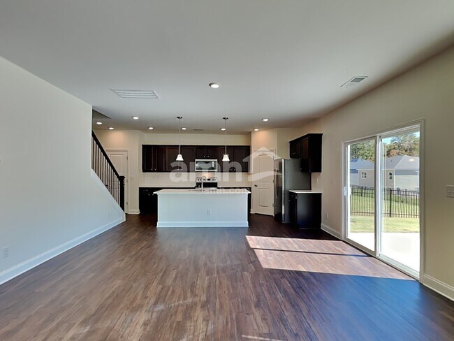 Foto del edificio - 7408 Garrett Court
