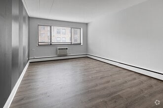 Building Photo - 6012 N Kenmore Ave