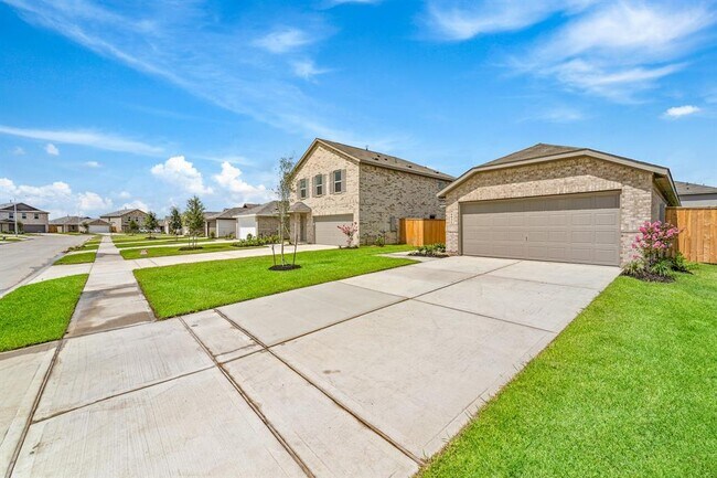 Foto del edificio - 6831 Lilac Vine Ln
