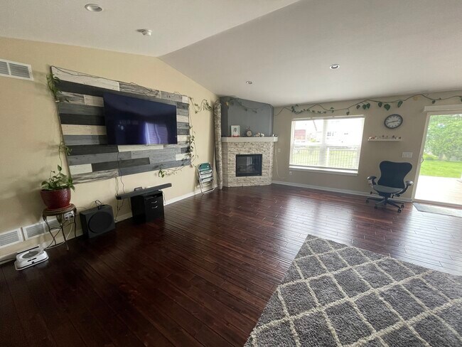 Foto del edificio - 230 S Legacy Way