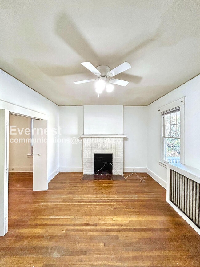 Building Photo - 3114 Barton Ave