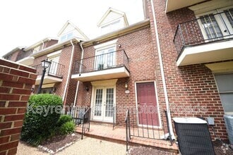 Building Photo - 20 Academy Ln