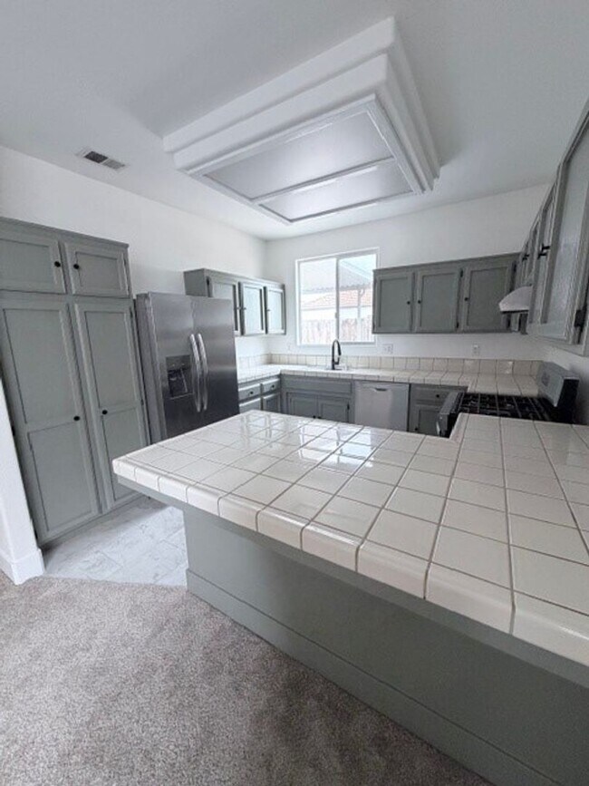 Foto del edificio - 10616 Petalo Dr