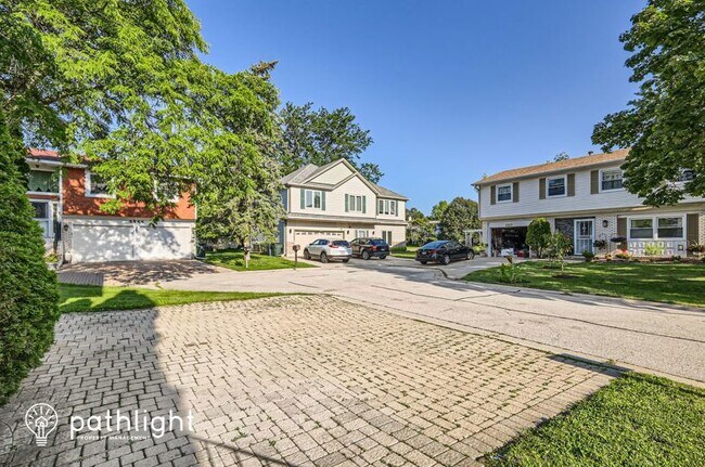Building Photo - 4440 Trailside Ct