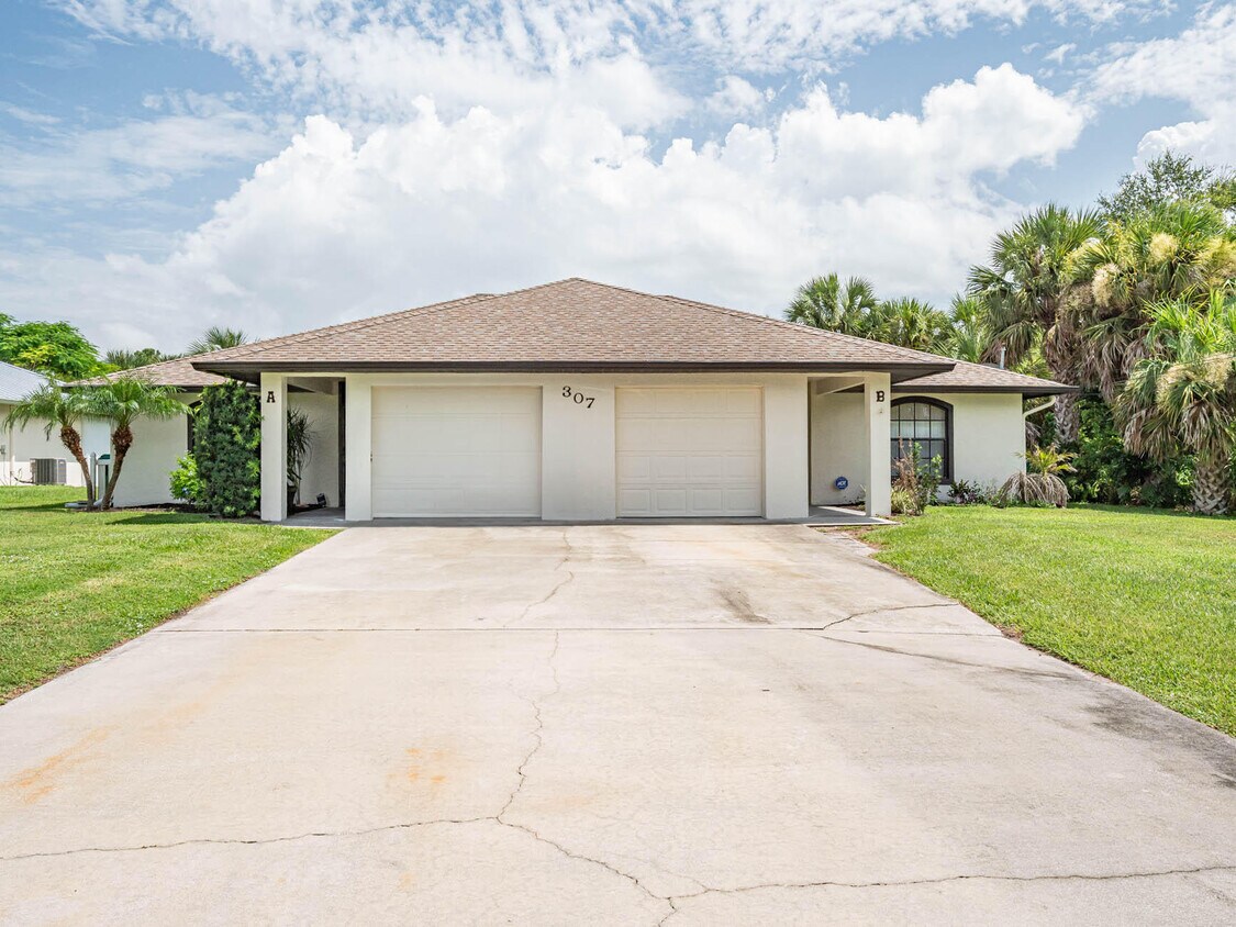 Primary Photo - 307 S Wimbrow Dr