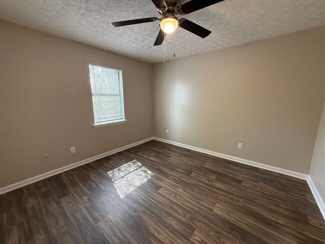 Building Photo - 265/267 Vincent Dr