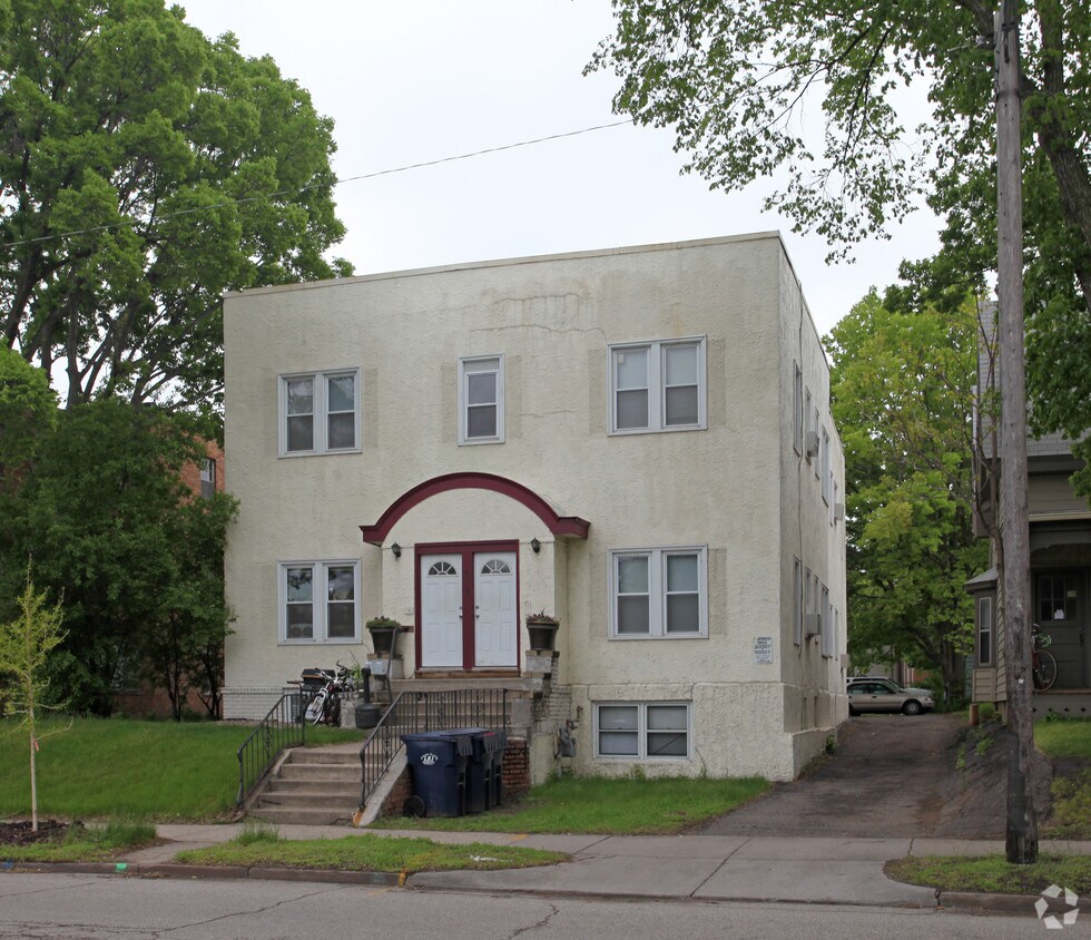 Primary Photo - 718 4th St SE