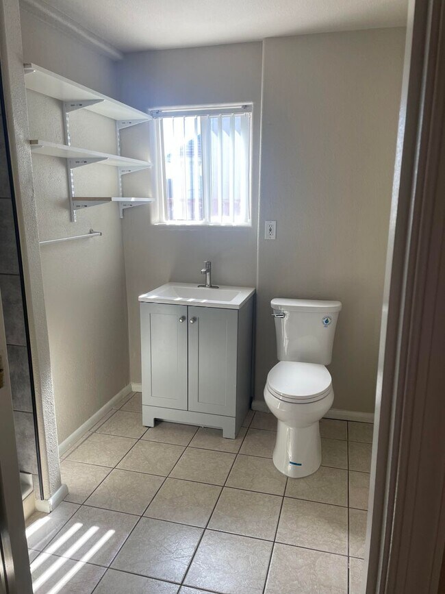 Building Photo - 3 Bed, 1 Bath Home Available in Stayton