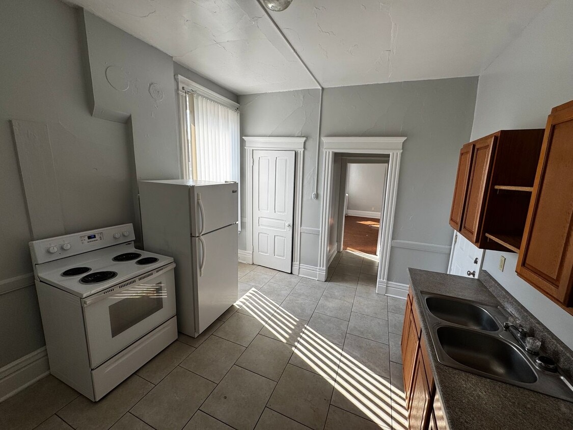 Foto principal - Large 2 Bedroom Apartment