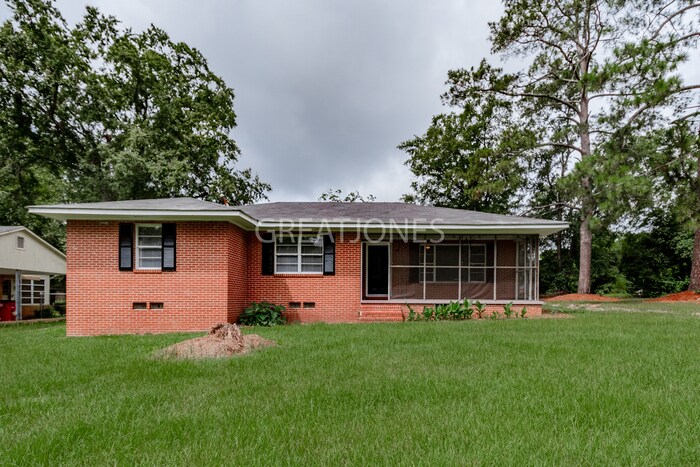 Primary Photo - Charming 4 Bedroom in Macon!