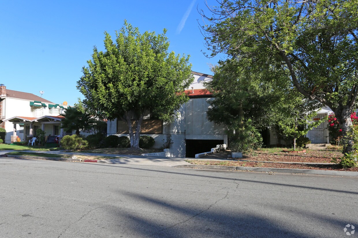 Foto del edificio - 1001 Orange Grove Ave