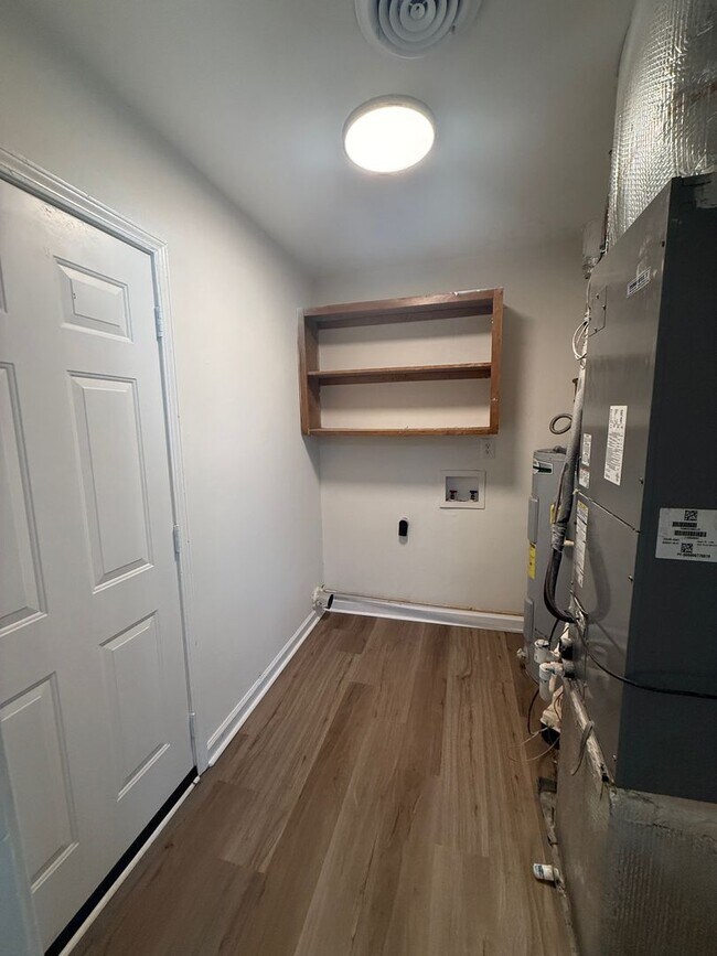 Foto del edificio - 1615/1617 Cedar Shoals Dr