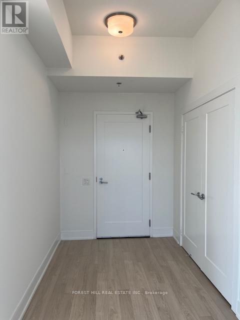 Building Photo - 310 Tweedsmuir Ave