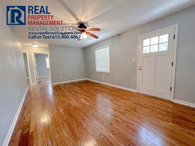 Building Photo - Adorable 2BR/1.5BA home in Bellevue! Washe...