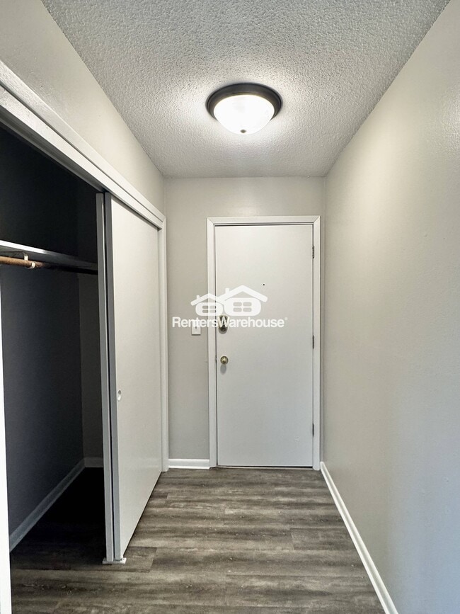 Building Photo - 110 NW College Ave