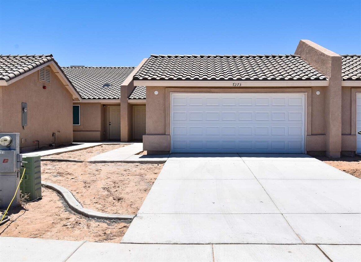 7273 E 39th St, Yuma, AZ 85365 Condo for Rent in Yuma, AZ