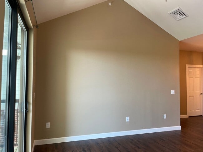 Interior Photo - Luedke Apartments