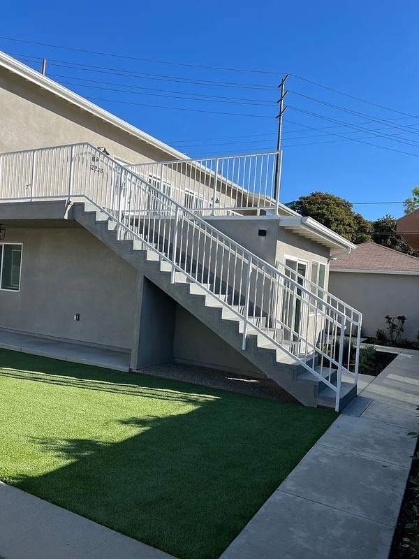 Building Photo - 2228 Conquista Ave