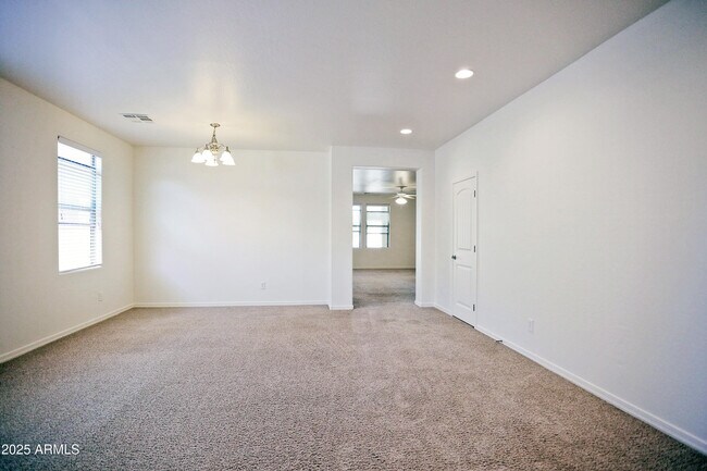 Foto del edificio - 4690 S Twinleaf Dr