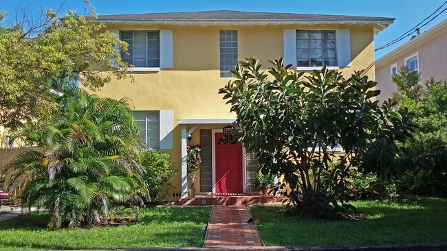 Building Photo - 3417 W San Juan St
