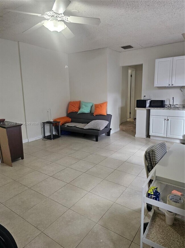 Foto del edificio - 6901 SW 95th Ave