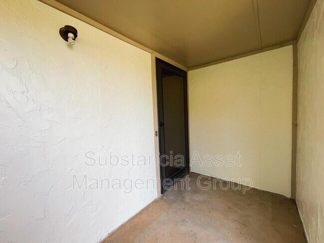 Building Photo - 1318 Pennington Ave