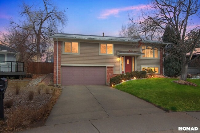 Building Photo - 2744 S Quince St