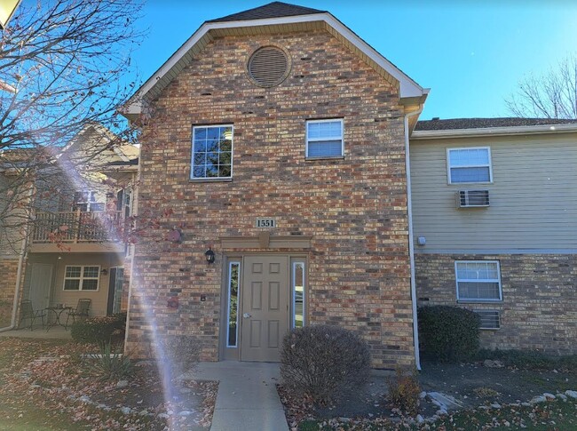 Foto del edificio - 1551 W Crystal Rock Ct