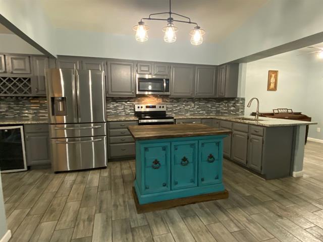 Foto del edificio - 12218 Treeview Ln