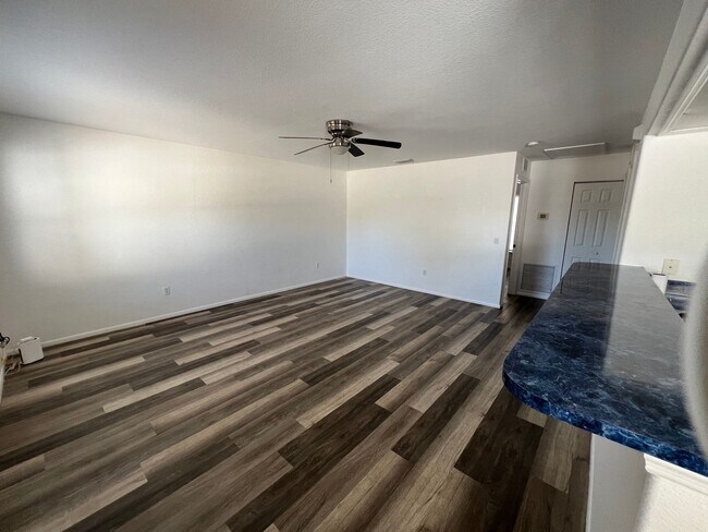 Foto del edificio - 2/2/1 with lanai Duplex in Deep Creek