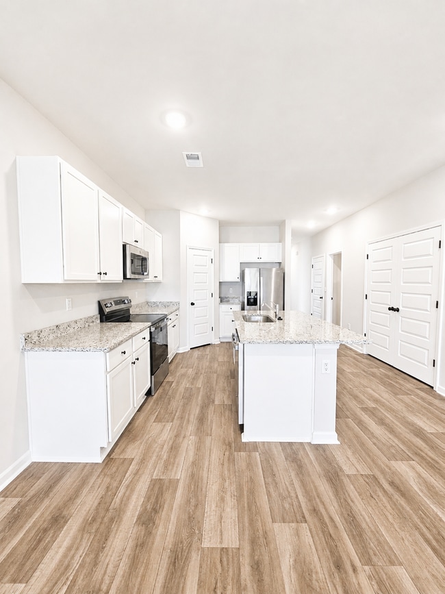 Building Photo - BRAND-NEW LUXURY 3BR/3BA TOWNHOME IN COLLINS PARK – CONWAY, SC