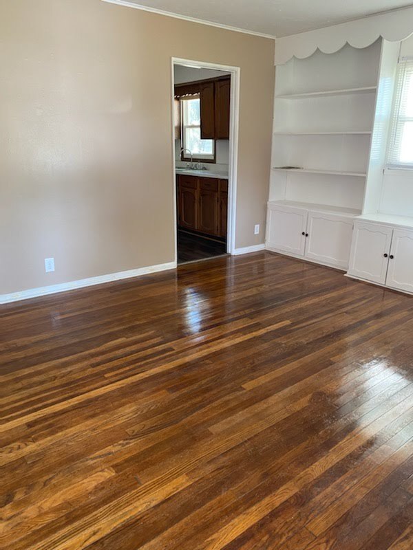 Building Photo - 806 Lonsvale Dr