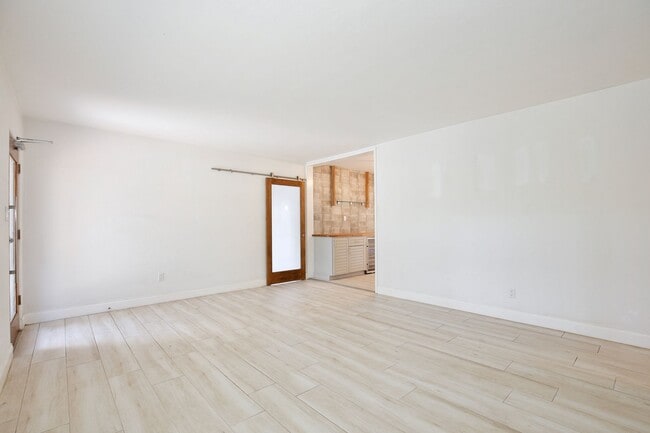 Building Photo - 2401 Albert Lee Pkwy
