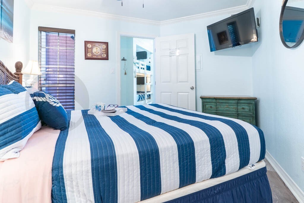 Foto principal - 6300 Seawall Blvd