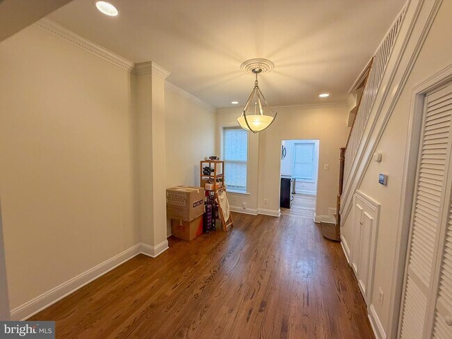 Foto del edificio - 318 11th St SE