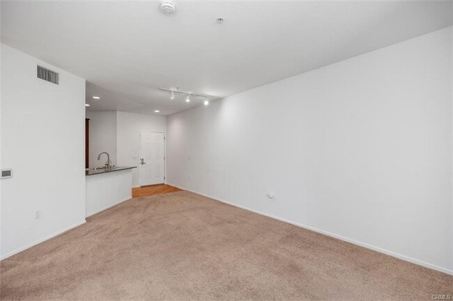 Building Photo - Condo With Luxury Amenities