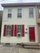 Building Photo - 621 N Pitt St