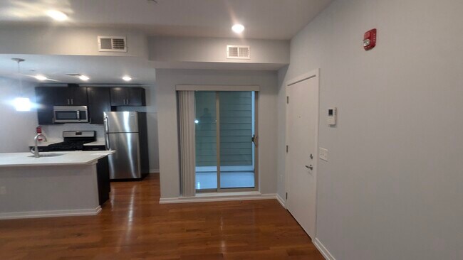 Foto del edificio - 411 N 41st St