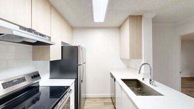 Interior Photo - Eight 80 Newport Beach