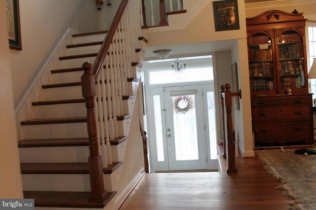 Foyer - 6901 Winterberry Ln