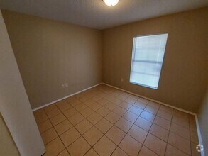 Building Photo - 2731 Willow Run