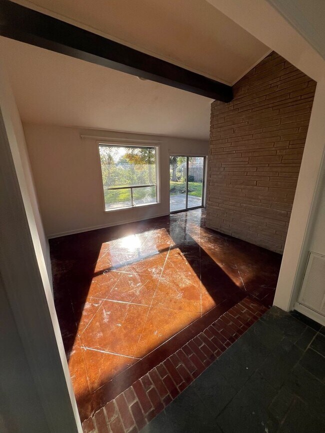 Building Photo - Home for Lease